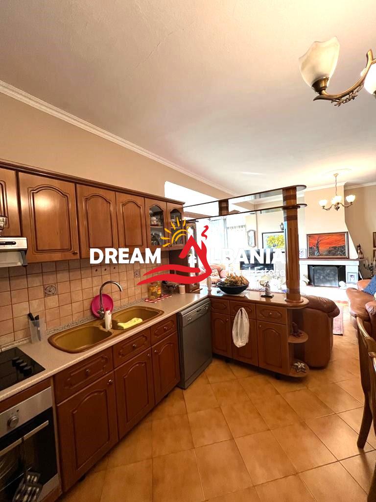 Shitet Apartament 2+1+Verande ne Laprake prane Kupoles, Tirane ID (41211464) 4