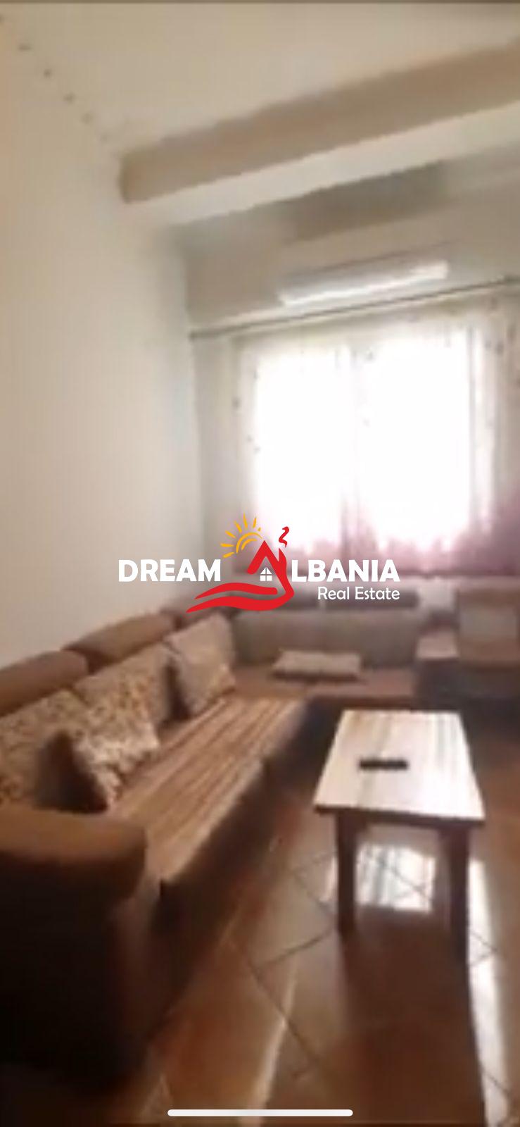 Apartament 1+1 me qera te Blloku i Ambasadave prane rruges se Kavajes (ID 4211897).