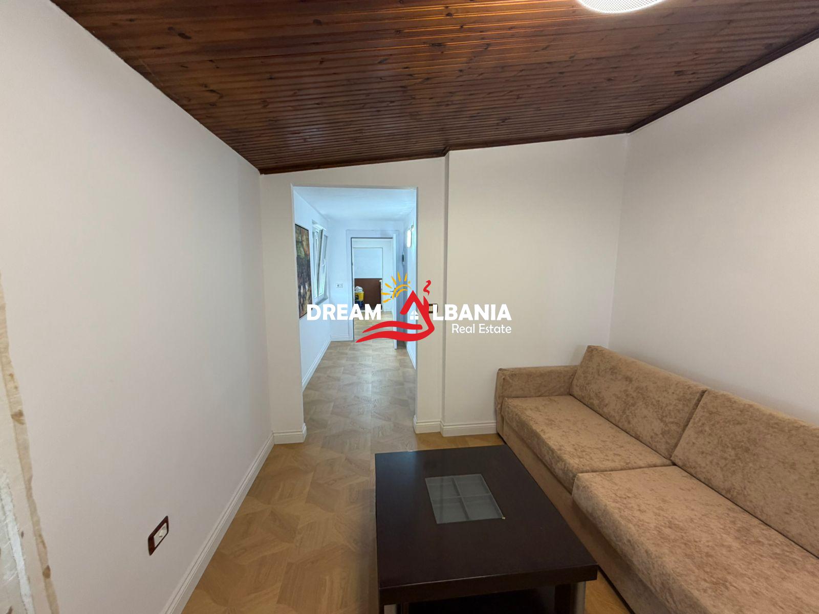 Shitet apartament 2+1+2 tek Irfan Tomini prane shkolles 26 Nentori (ID 41212219)f