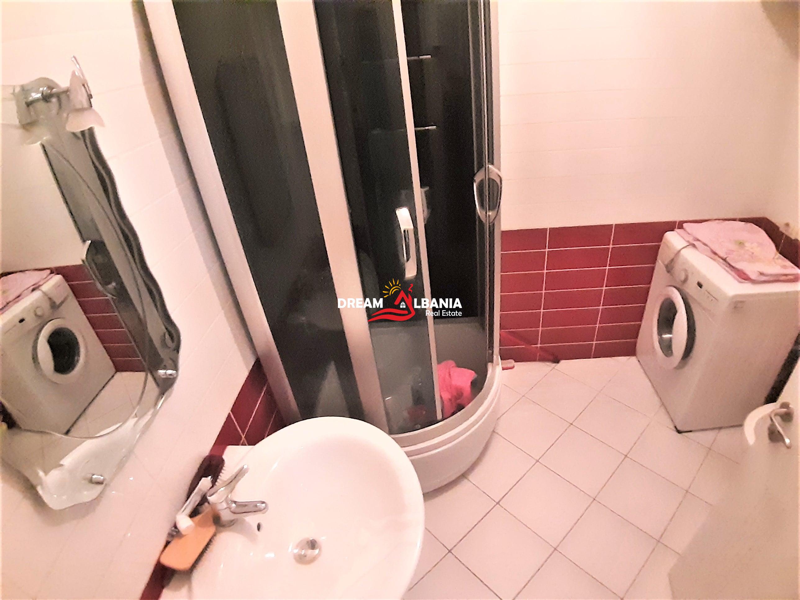 Apartament 2+1 me qera tek Zogu Zi prane Ring Center ne Tirane (ID 42211153)