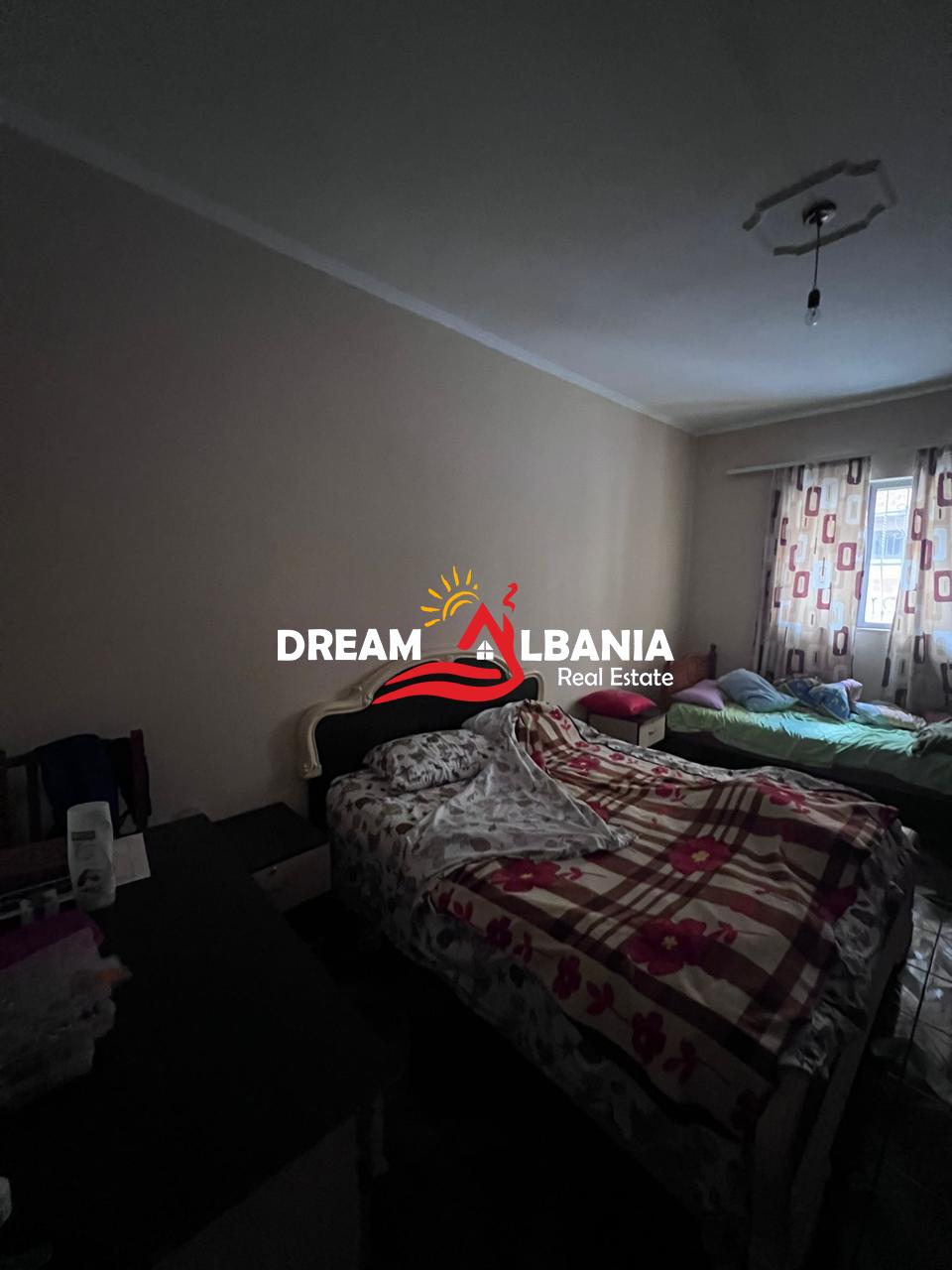 Shitet Vile 4-Kateshe Brenda Unazes, ne Afersi te Rruges Bardhyl ne Tirane (ID 4151170) 4