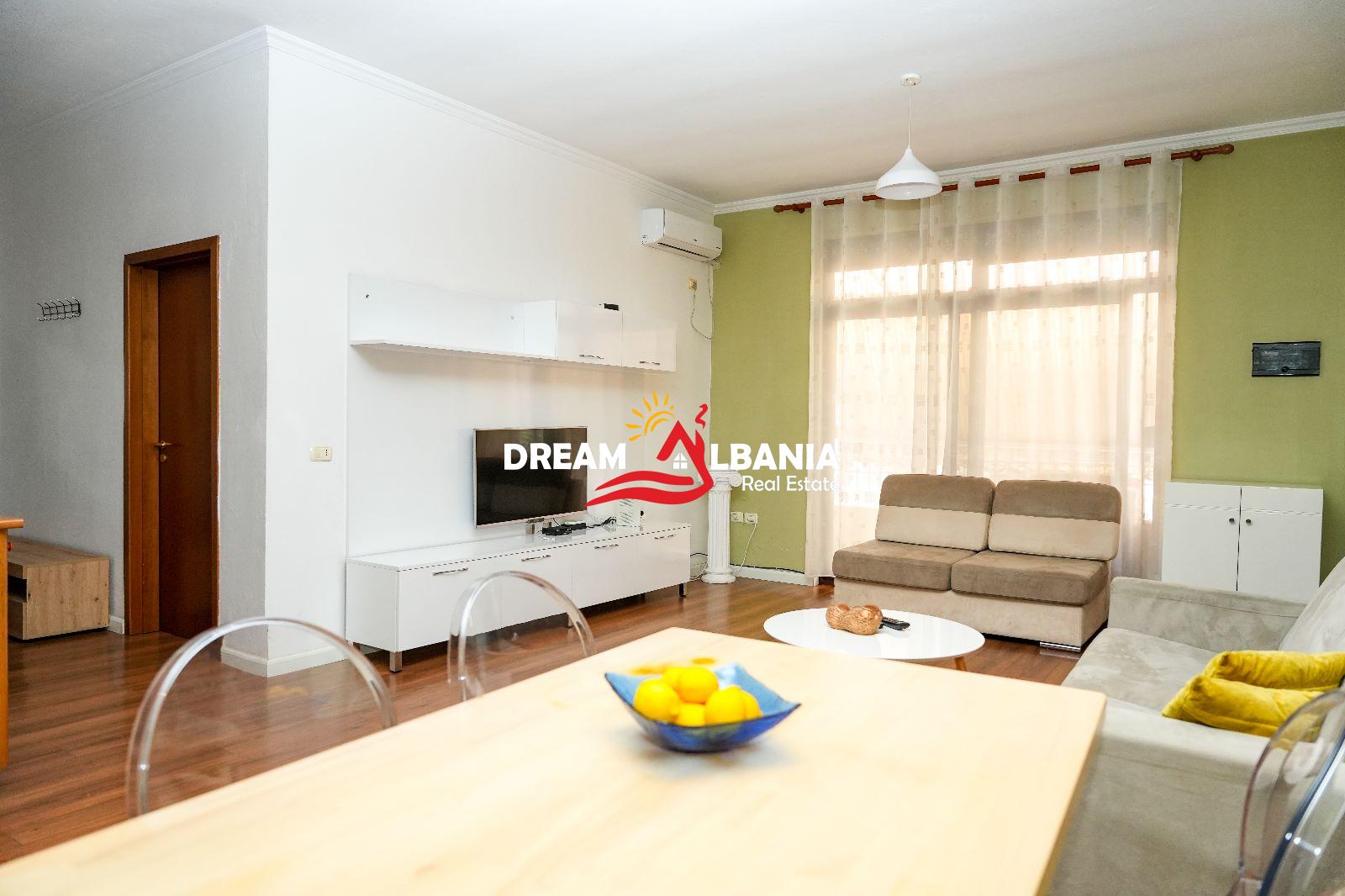 Apartament 1+1 me qera ne Bulevardin Zogu i I te Ministria e Drejtesise(ID 4219382)