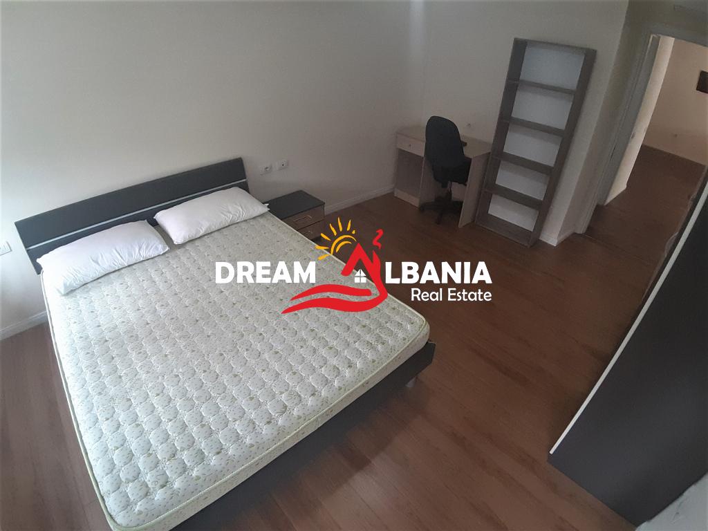 Apartament 2+1 me qera ne zonen e Zogut te Zi tek Ring Center ne Tirane (ID 4221911 ) 2