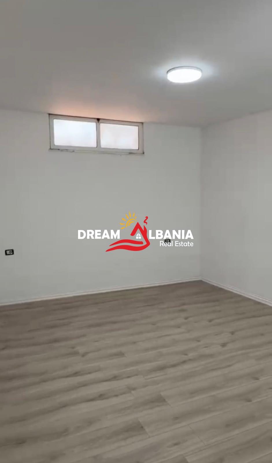 Jepet me qera Ambient Biznesi Ish Ekspozita afer Kulla Blu (ID 42611566) 4