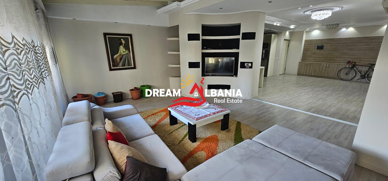 Shitet super apartament 2+1 plus verande e mbyllur tek Pallati me Shigjeta (ID 41212092)