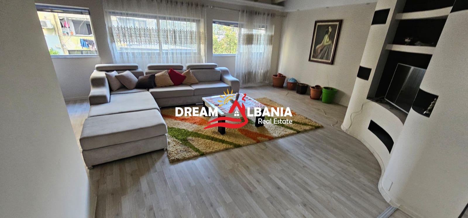 Shitet super apartament 2+1 plus verande e mbyllur tek Pallati me Shigjeta (ID 41212092) 3