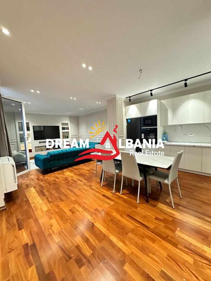 Jepet me qera apartament+verande | Penthouse 2+1+2 rruga e Kavajes (ID 42214491) 2