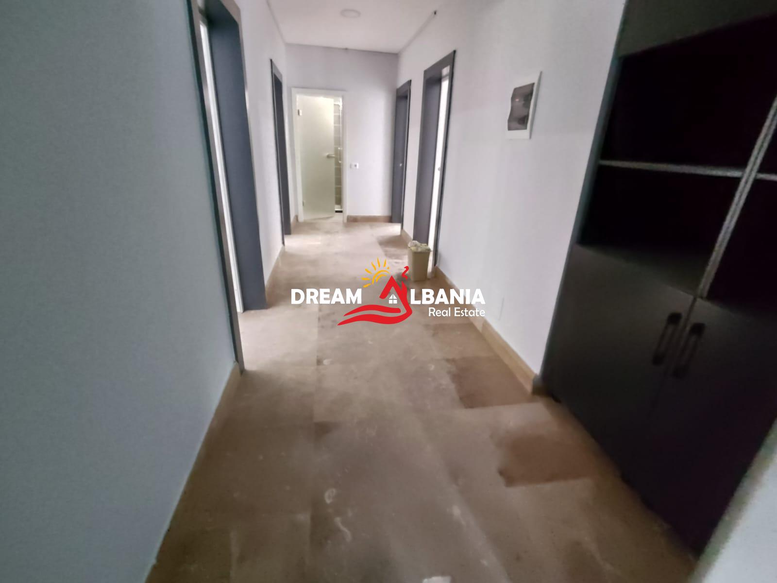 Jepen Apartamente/Zyra me qera ne Rrugen 5 Maji prane Concord (ID 42611571) 2