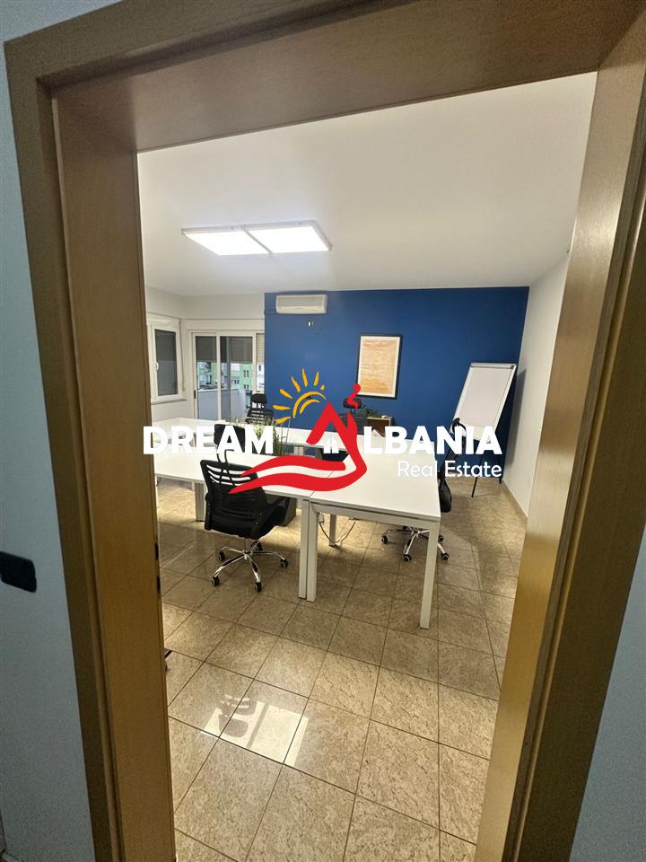 Jepet zyre me qera ne Bllok, Tirane (ID 42611386) 3