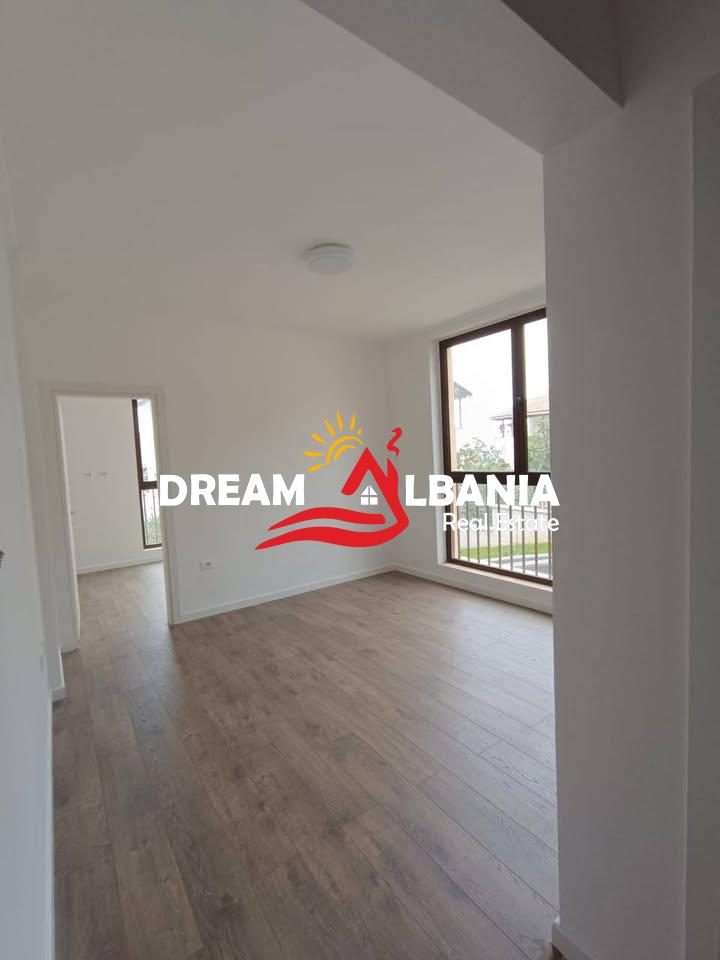 Jepet me qera Vile prane Vilave Amerikane te Senatoriumi, Tirane(4251387) 2