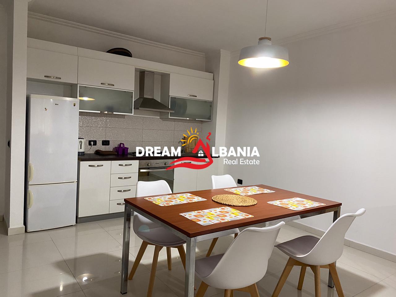 Apartamente 2+1 me qera ne rrugen e Bogdaneve prane Qendres ne Tirane (ID 4221928 )