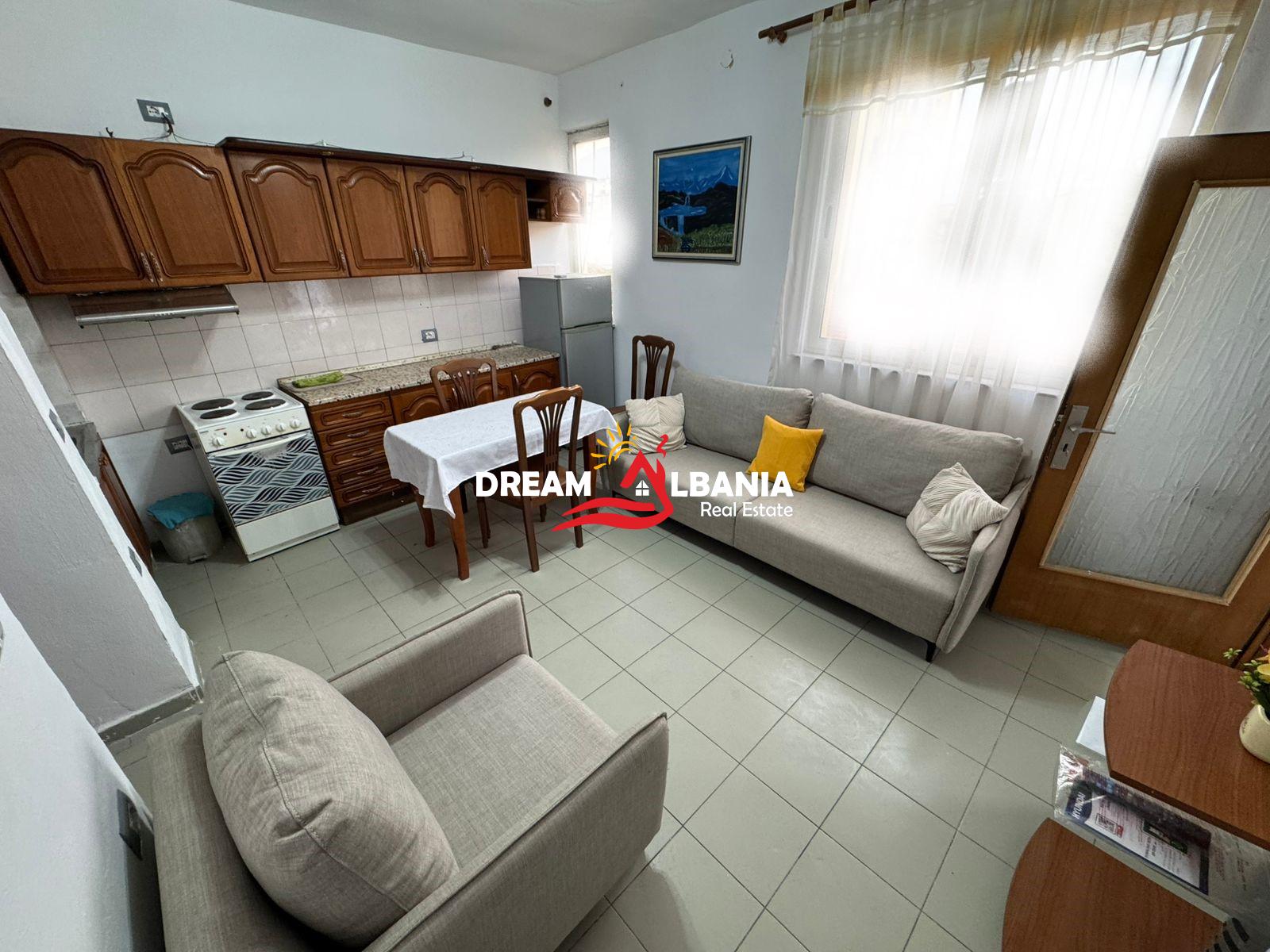 Jepet Apartament 2+1 me Qera Rr Durresit, prane Mullirit te Vjeter, Tirane (ID 4229502)