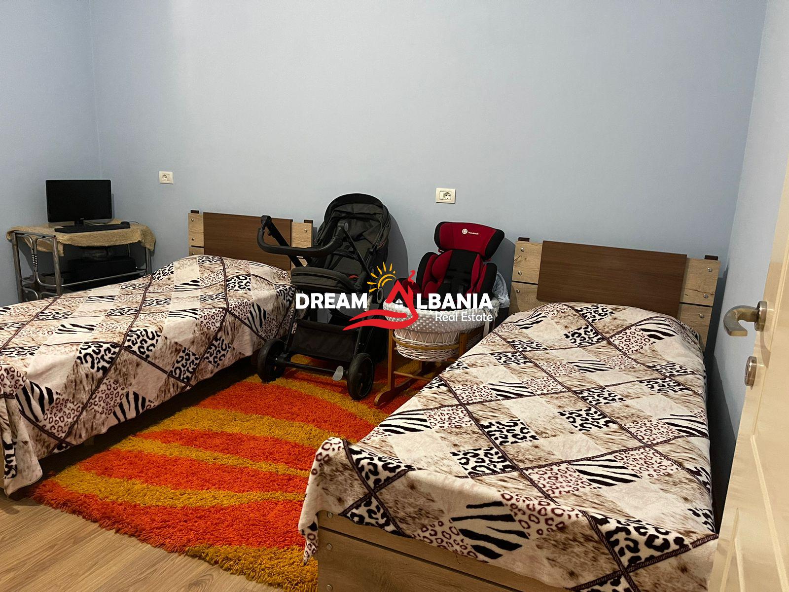Vile me qera Mjull Bathore perballe qendres tregtare TEG ne Tirane (ID 4251127 )
