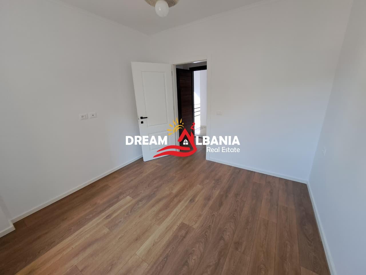 Shitet Apartament 1+1 Rruga Dritan Hoxha, Prane ZKM (ID 51110003) 2