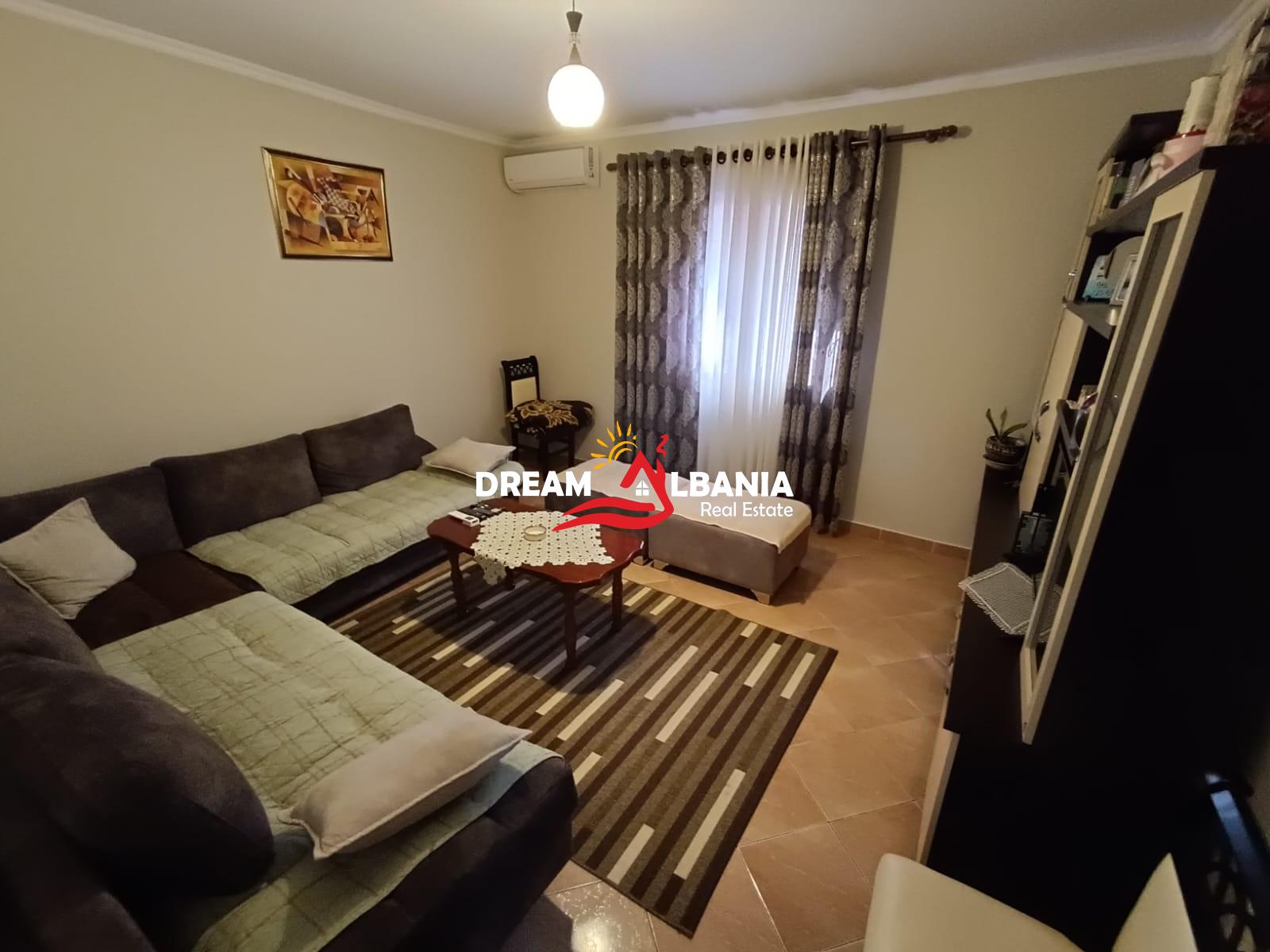 Shtepi Private ne shitje ne Rrugen “Jordan Misja” prane shinave te Trenit ” ne Tirane (ID 4141041) 4