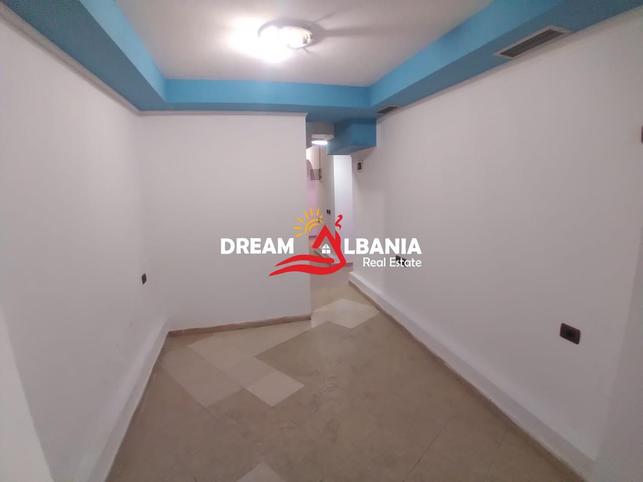 Dyqan ne shitje tek Rruga e Durresit, prane Hotel Colosseo, Tirane (ID 4171223) 3