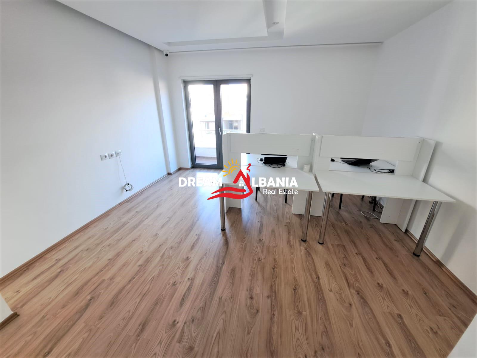 Zyre me qera tek Zogu i Zi tek Ring Center ne Tirane (ID 4261493) 2