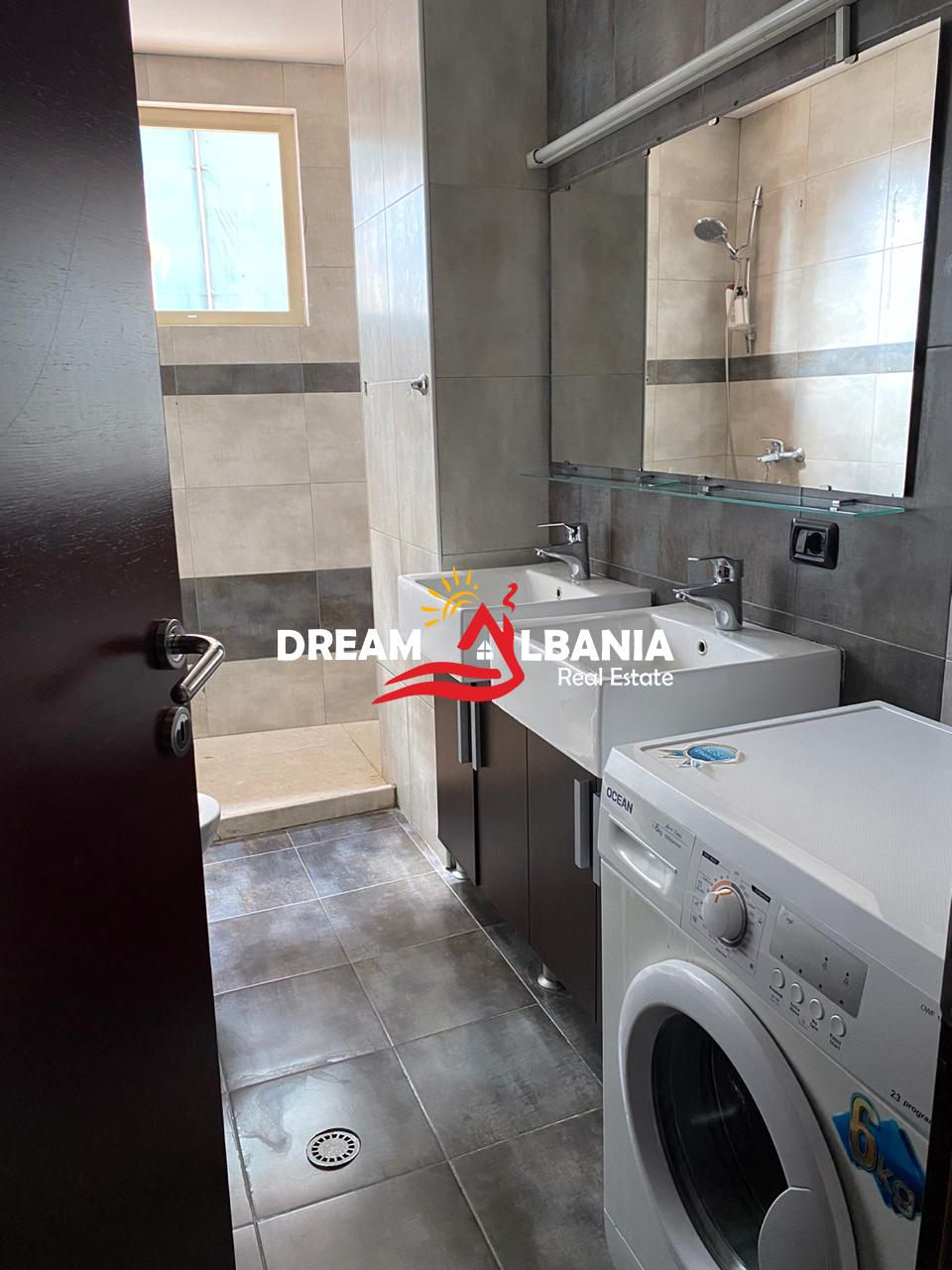 Apartamente 2+1 me qera ne rrugen e Bogdaneve prane Qendres ne Tirane (ID 4221928 )