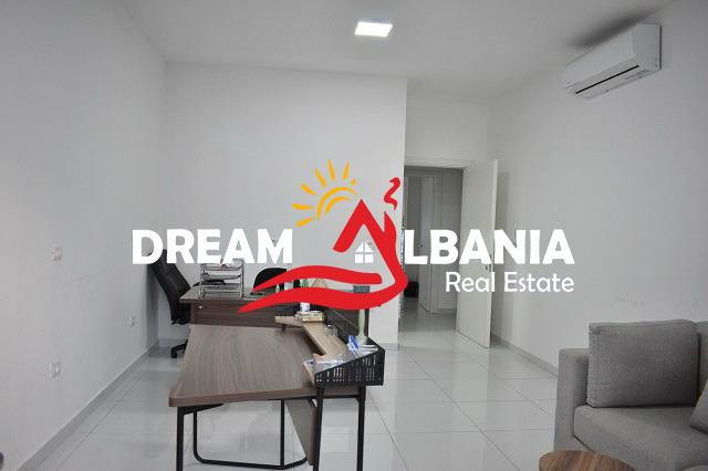 Zyre me qera tek Komuna Parisit, Kompleksi Kika 2 ne Tirane (ID 4261600)