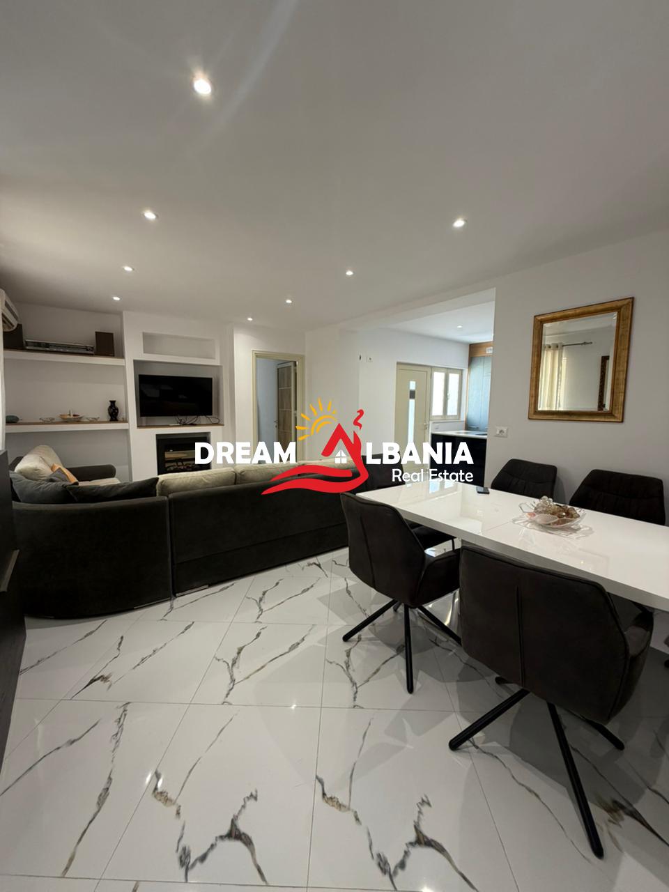 Apartament 2+1 me qera tek 5 Maji, pranë picerisë “Fontana”, Tirane (4241089)