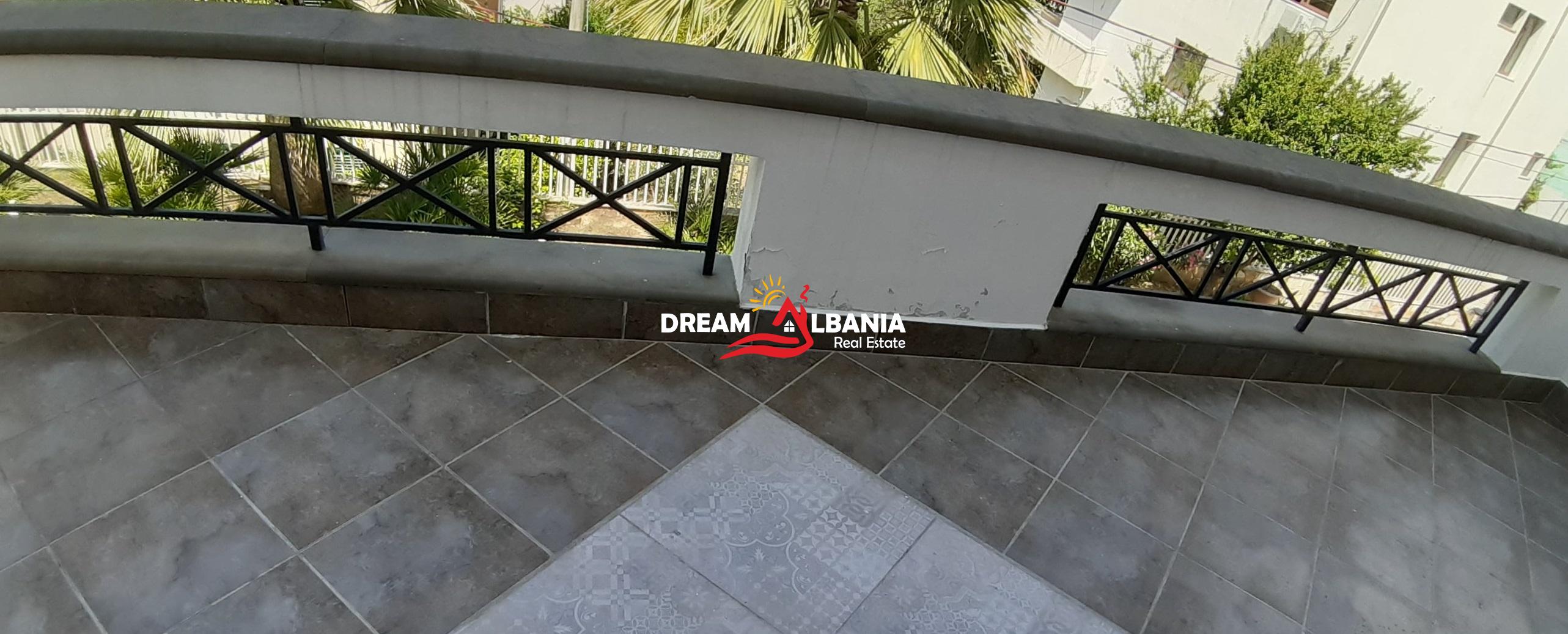 Vile ne shitje ne rrugen e Elbasanit prane vilave Gjermane ne Tirane (ID 4151047)