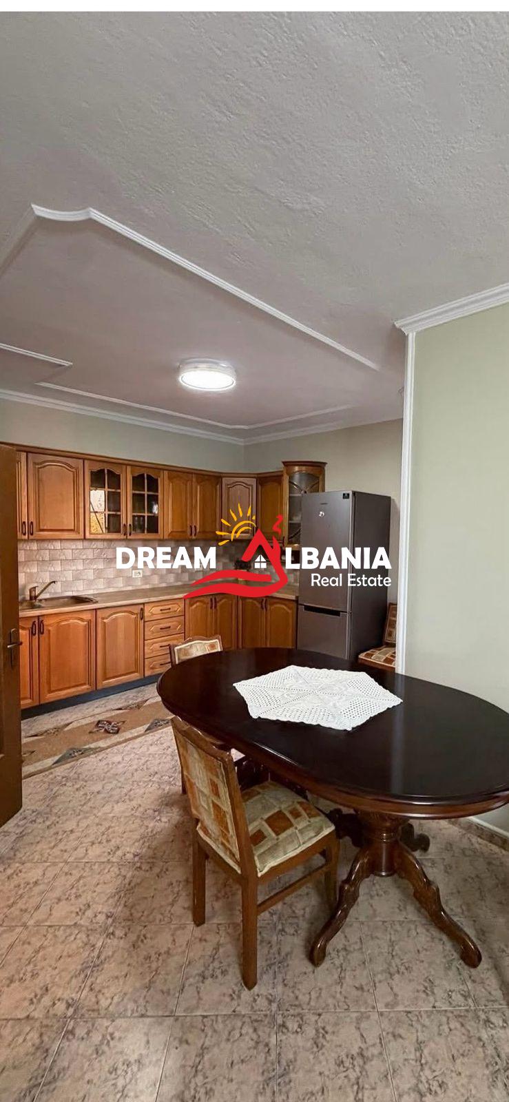 Jepet apartament 2+1+2+2 ballkone, me qera tek Myslym Shyri prane rruges Muhamet Gjollesha (ID 42215579)f 3