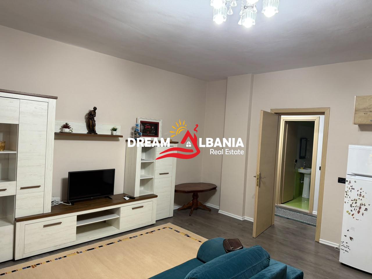 SUPER OKAZION – Shitet apartament 2+1+2 me 3 ballkone në Liqenin e Thatë, Tiranë(ID 41212293) 2