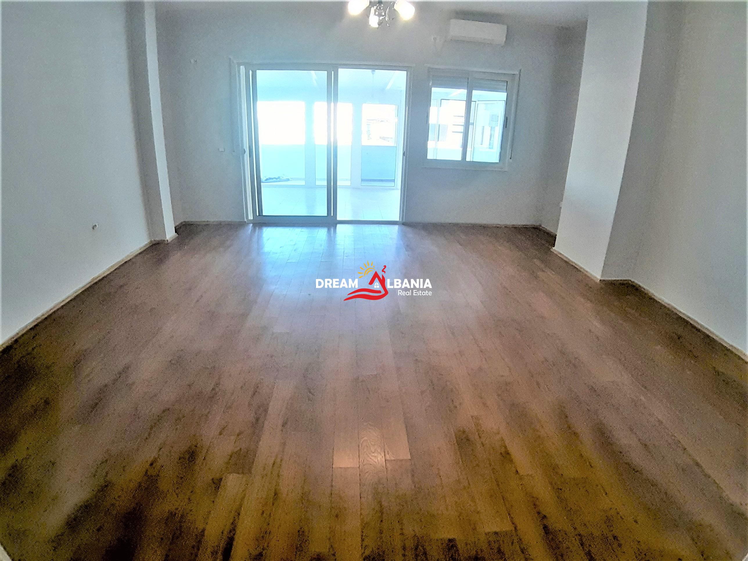 Apartament 3+1 i pershtatshem edhe per zyre ne shitje tek kompleksi Panorama prane Shkolles Harry Fultz ne Tirane (ID 4131165)
