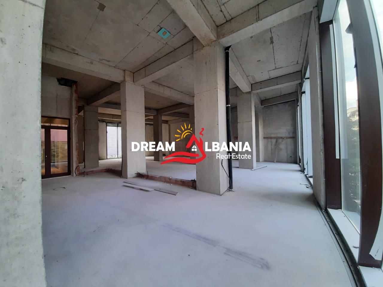 Zyre me qera ne rrugen e Barrikadave, prane gjimnazit Sami Frasheri, Tirane (ID 42611013) 3