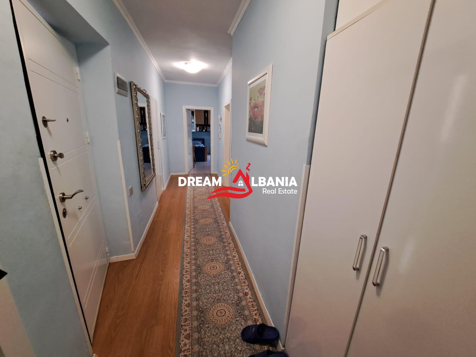 Ambient biznesi ne shitje tek Stadiumi Dinamo prane Ish Shushica ne Tirane (ID 4171375) 4