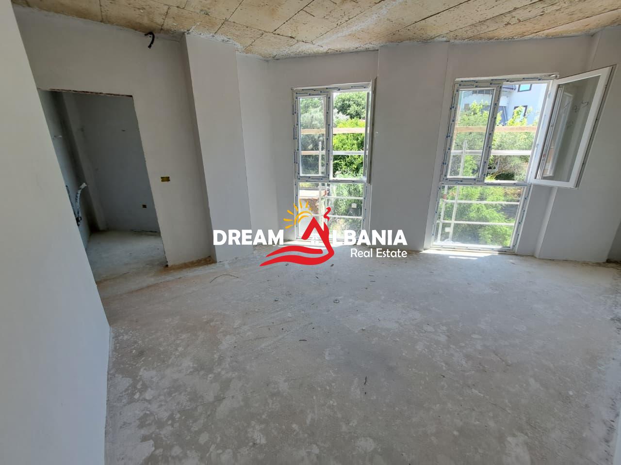 Apartament 2+1 ne shitje tek liqeni I thate prane Radisson Hotel ne Tirane (ID 5121001) 4