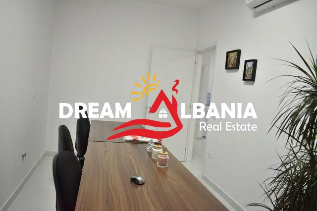 Zyre me qera tek Komuna Parisit, Kompleksi Kika 2 ne Tirane (ID 4261600)
