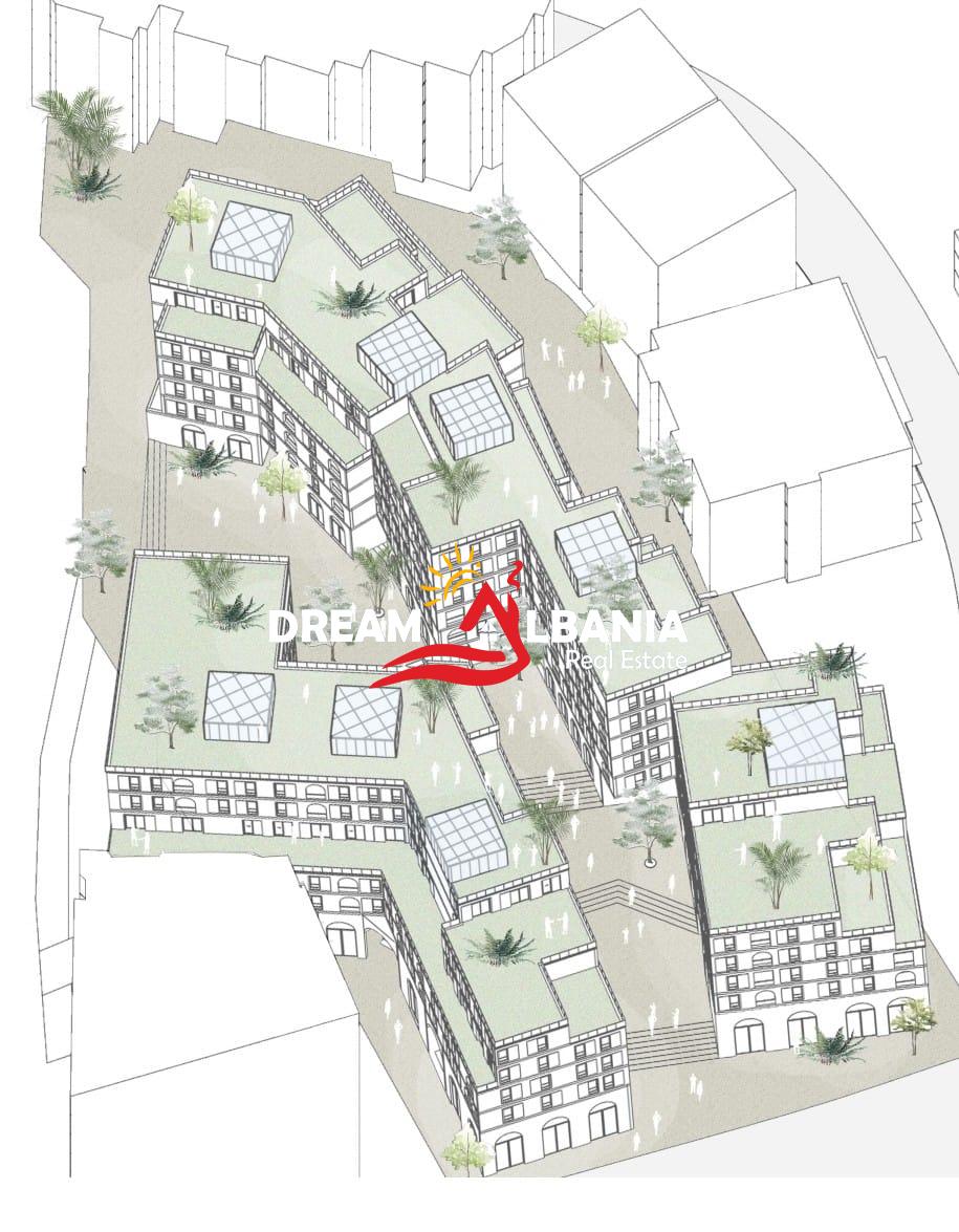 Ambiente Biznesi ne shitje Buzë Rrugës Kryesore në Kompleks të Ri Modern në Sarandë (ID 4171593)