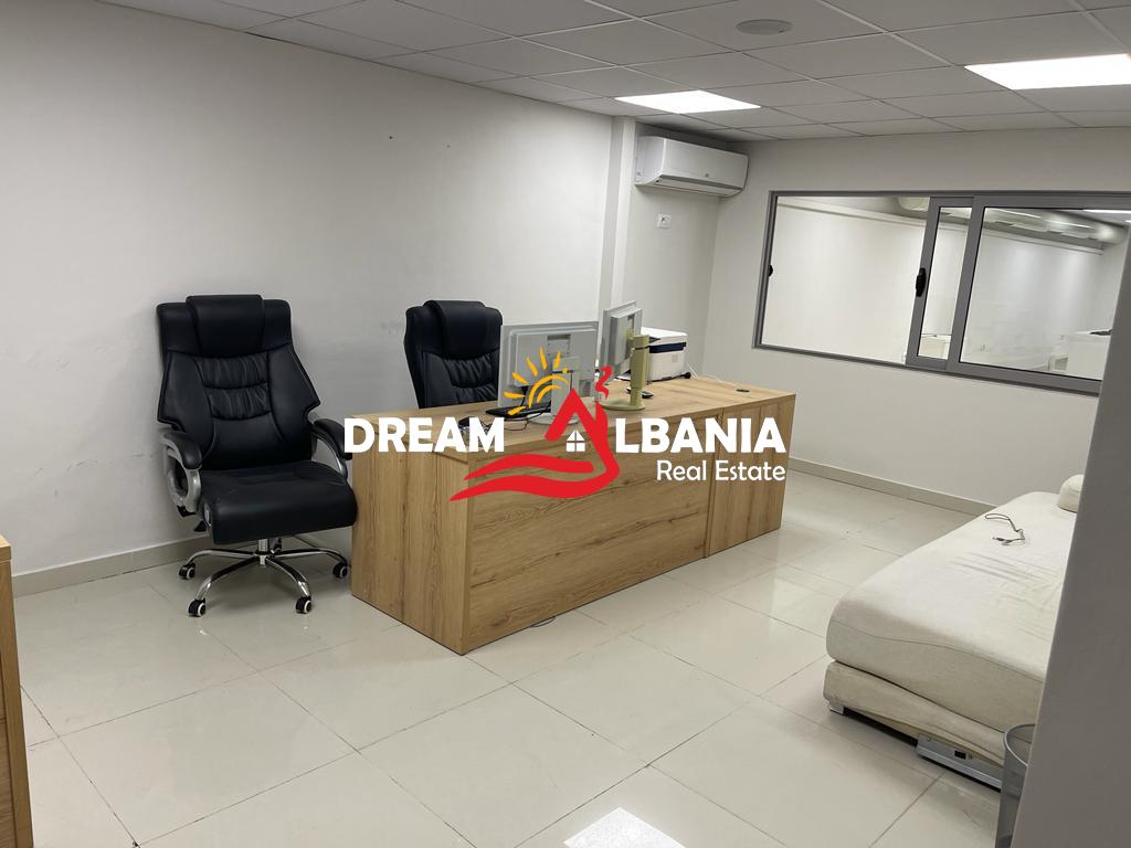 Ambjent per zyra me qera te Bulevardi i Ri rruga Jordan Misja (ID 42611207). 4