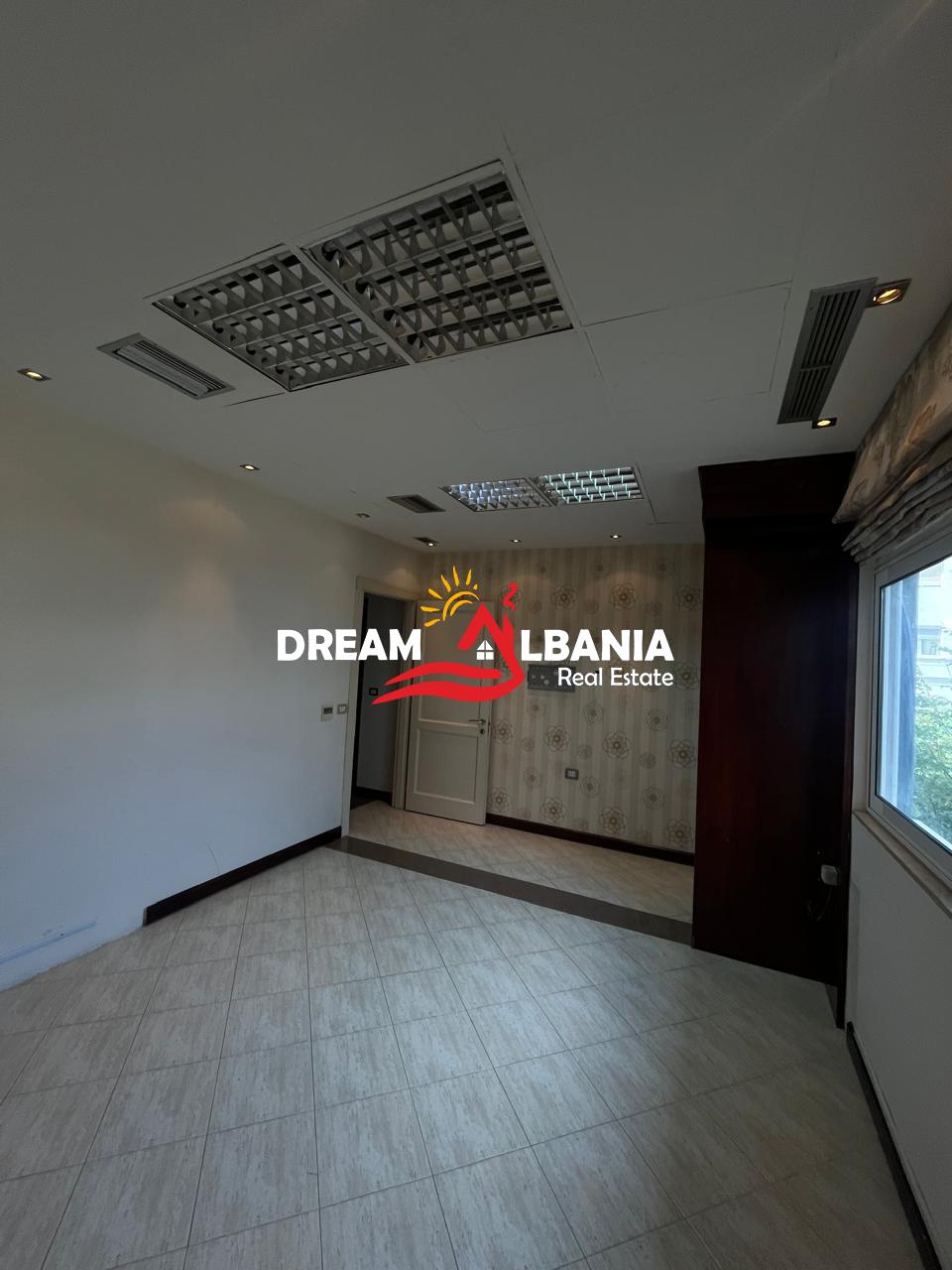 Shitet Apartament te Mine Peza prane Prokuroris 3+1 (ID4131506) 4
