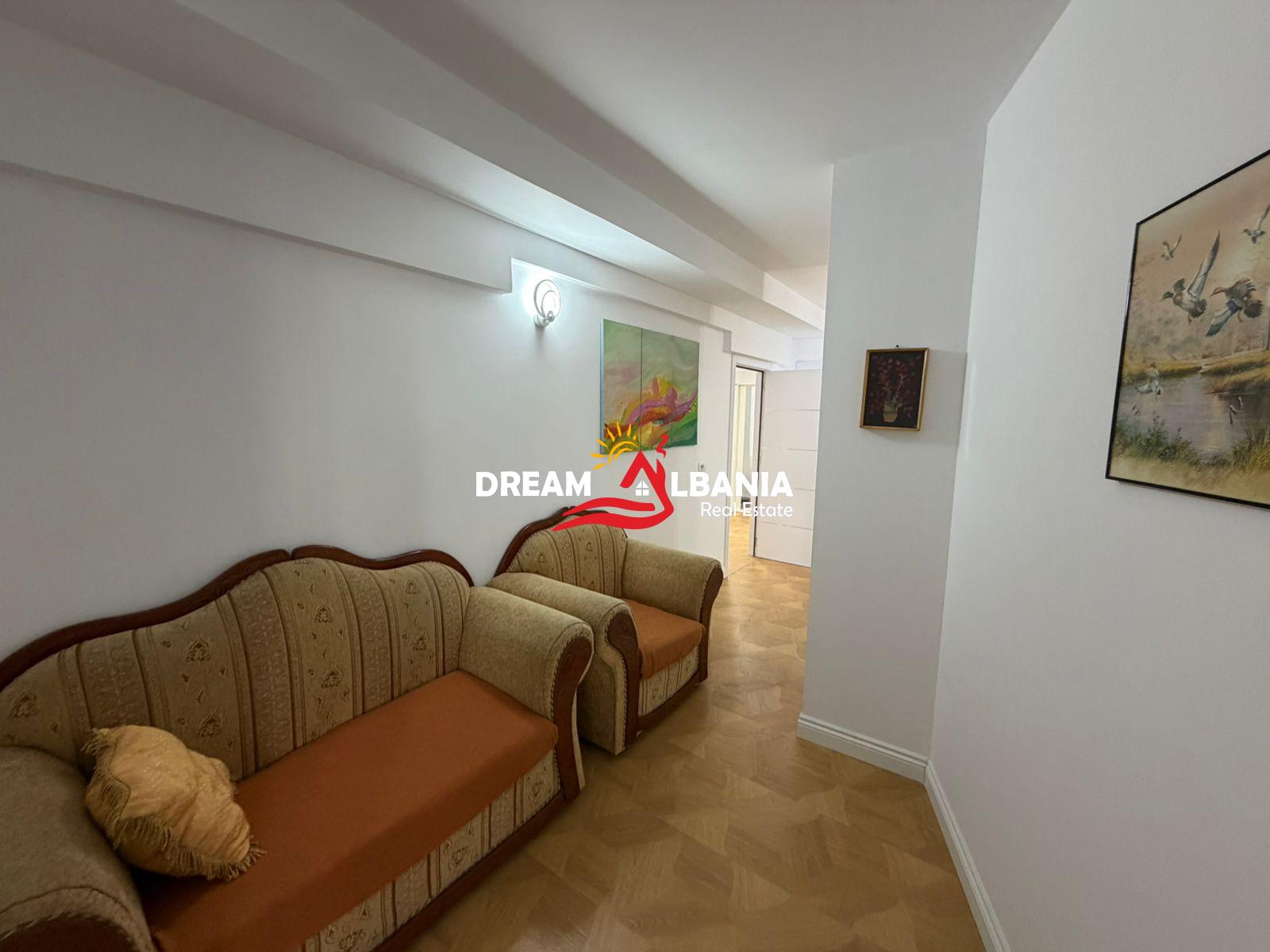 Shitet apartament 2+1+2 tek Irfan Tomini prane shkolles 26 Nentori (ID 41212220) 3