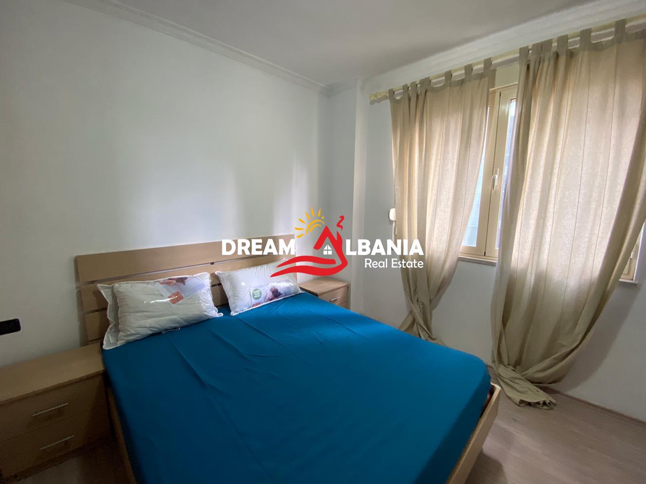 Apartamente 2+1 me qera ne rrugen e Bogdaneve prane Qendres ne Tirane (ID 4221928 )
