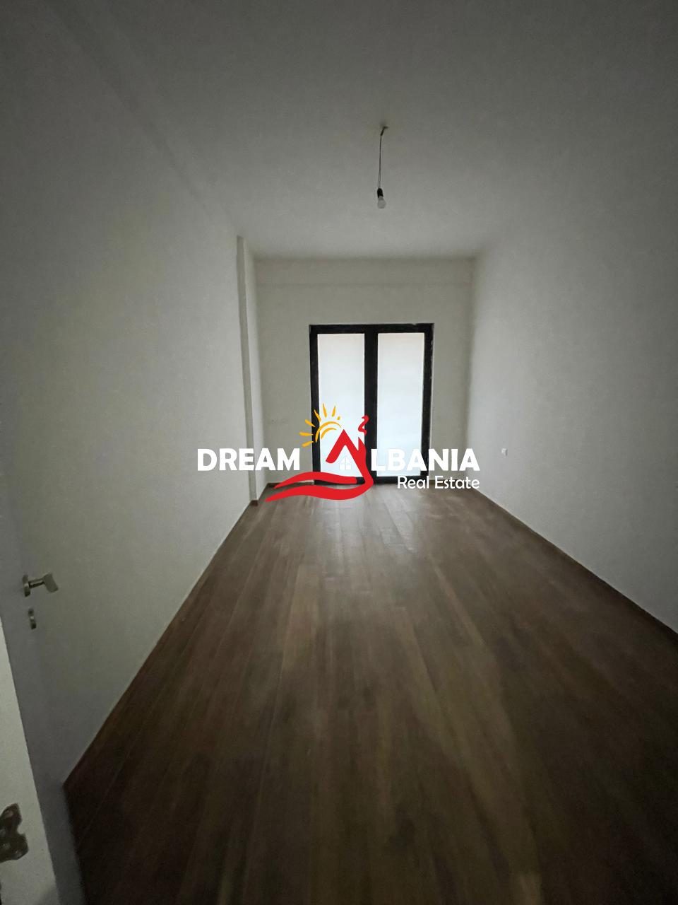 Jepet ambient me qera tek Rruga e Dibres prane Kompleks Arlis ( ID 42611425 ) 4