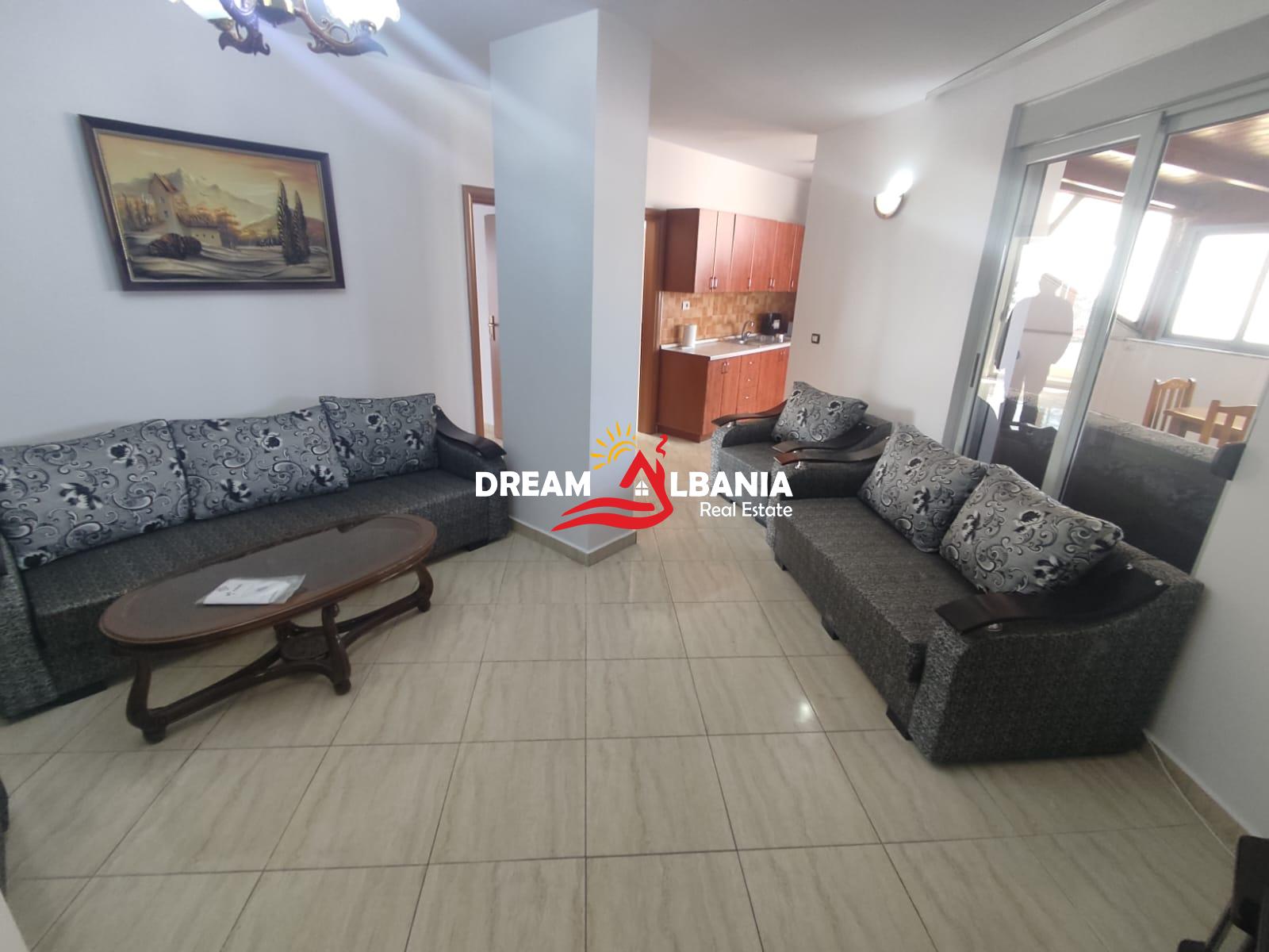 Jepet Apartament 2+1 me qera ne zonen e Xhamllikut prane Shkolles Niket Dardani ( ID 42215495 ) 2