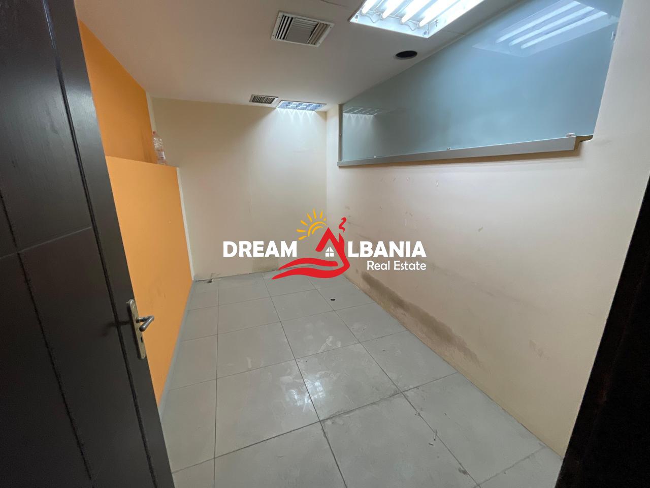 Jepet me qera ambient biznesi prane Stadiumit Dinamo, Tirane (ID 4271970) 2