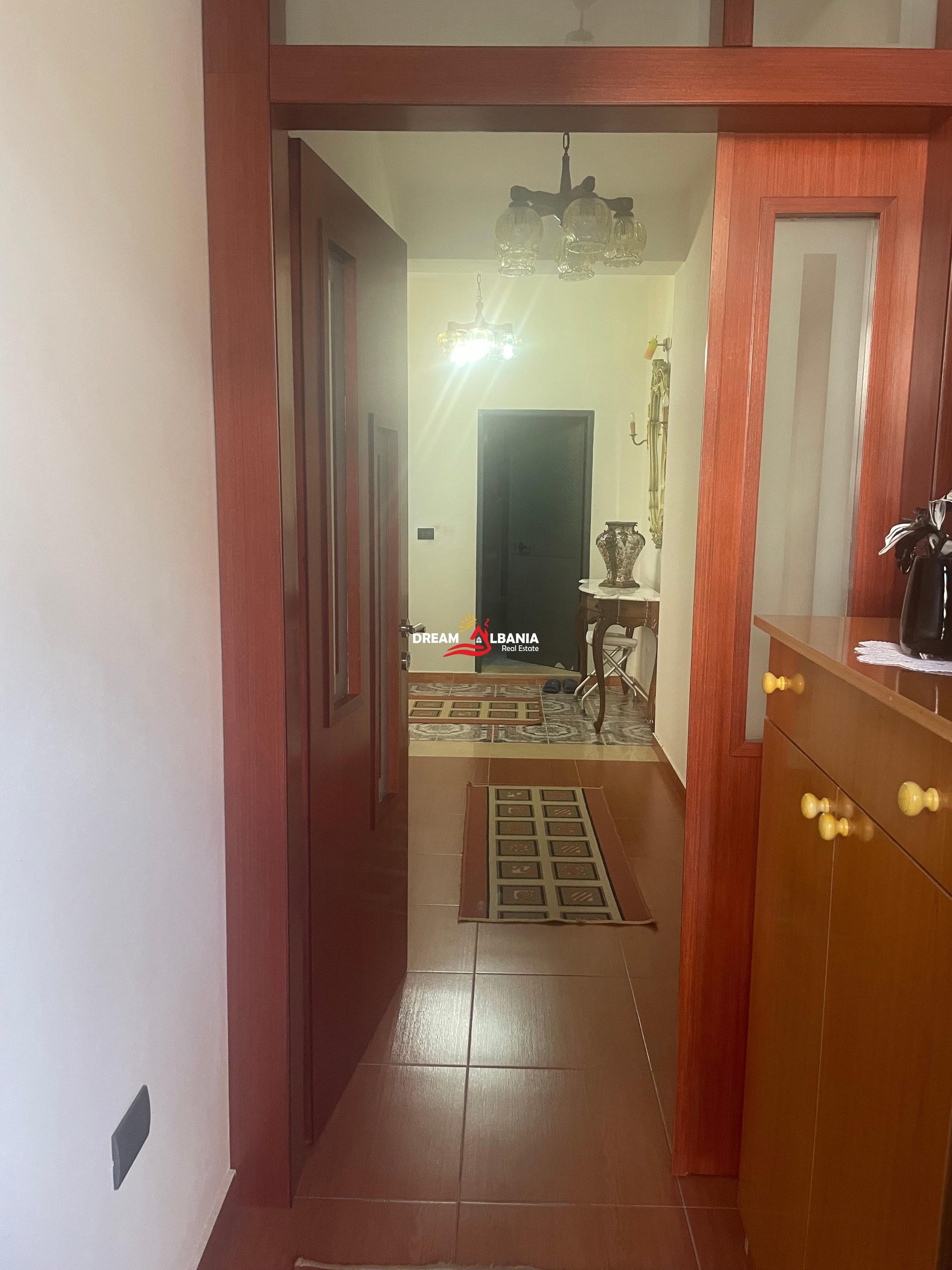 Apartament 2+1+ Verande ne Shitje Prane QTU-se (ID 51212002)