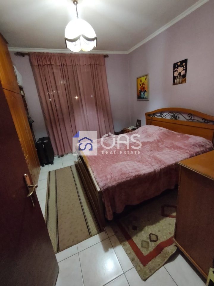 Shitet apartament 2+1 tek Pallati me Shigjeta 2