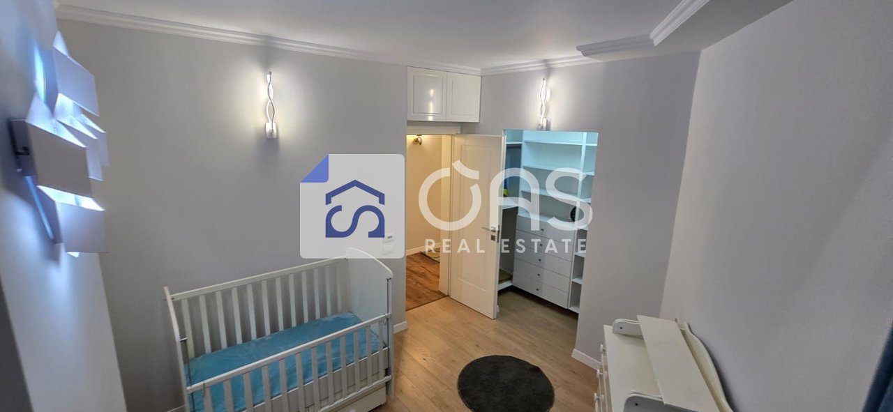 Jepet apartament me qera 3+1+2+2 post parkimi te Kodra e Diellit 2