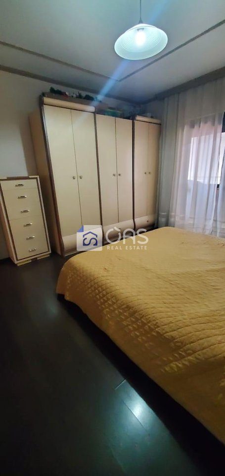 Jepet apartament me qera 2+1 Komuna Parisit 2
