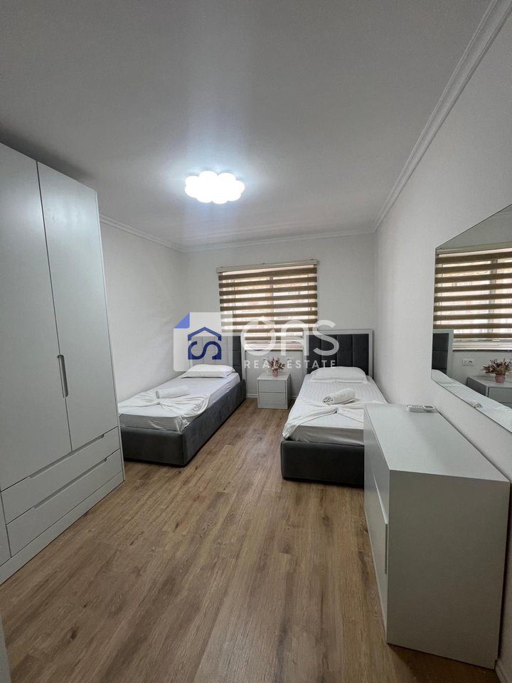 Jepet apartament me qera 2+1 Komuna Parisit 2
