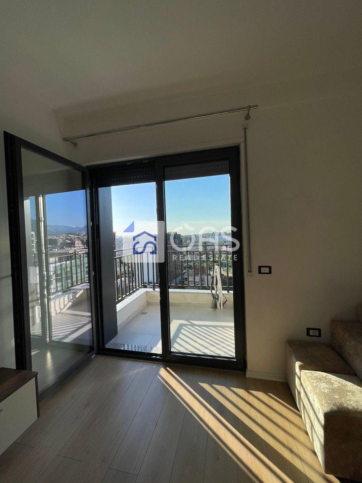 Jepet me qera apartament 1+1 tek Bulevardi i Ri 4