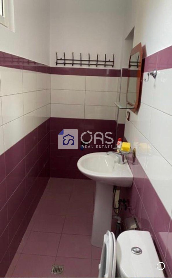 Zyrë Me Qira në Ish Fusha e Aviacionit, Tiranë - 800€ | 155 m² 3