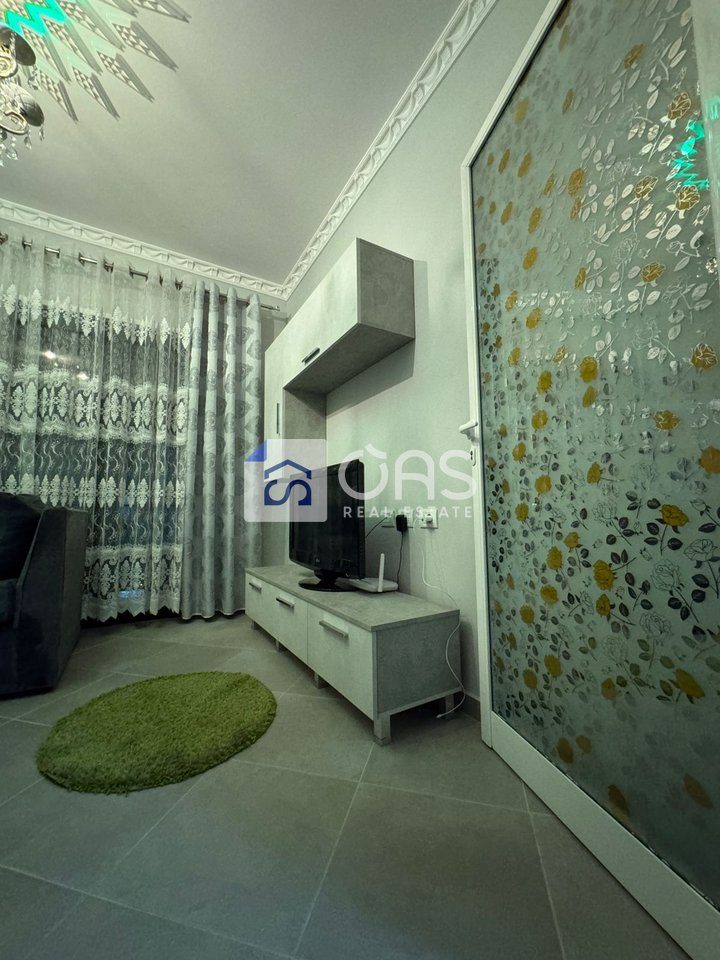 Jepet apartament me qera 2+1 tek Green City (Astir) 2