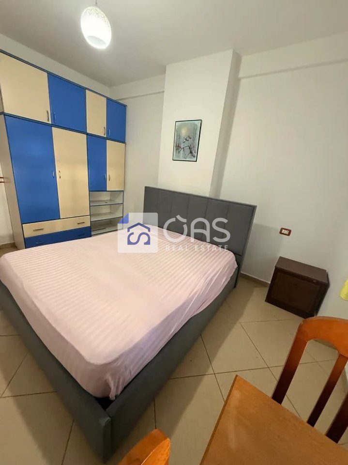 Jepet apartament me qera 1+1 Yzbreisht 4