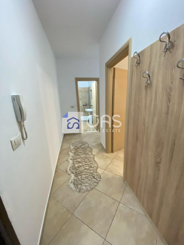 Jepet apartament 2+1 me qera ne zonen e Unazes se Re (prane Miell Tirana) 4